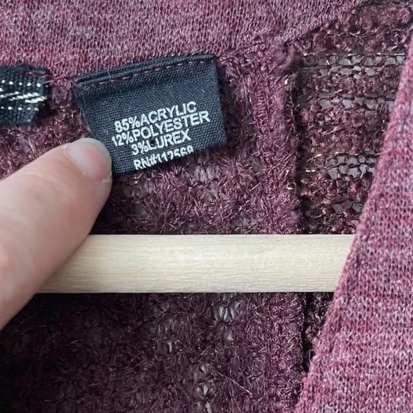 Miss Me Light Weight Button Up Cardigan Boucle Sequin Maroon SMALL - Picture 8 of 8